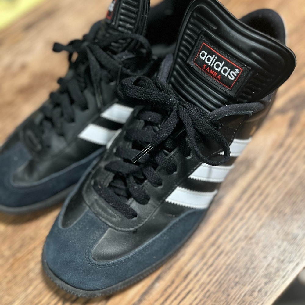 Black Adidas Samba Men’s size 9